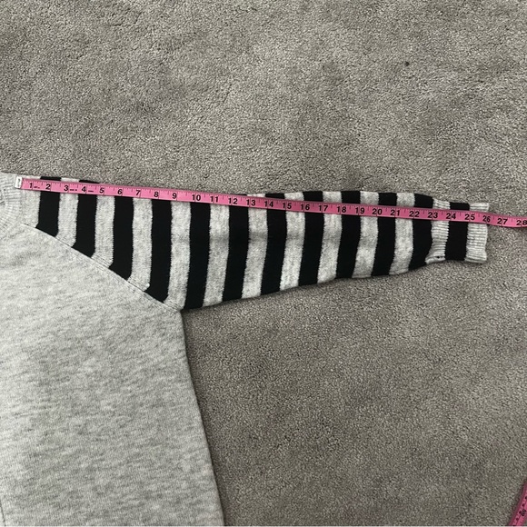 Love lili Striped Sweater Women’s Sz L - Picture 7 of 7